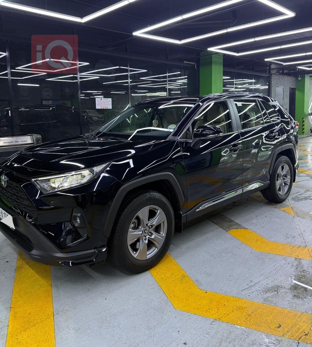 تويوتا راف 4